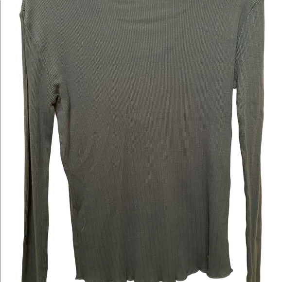 St. John’s Bay Long Sleeve Size Small - Picture 8 of 9